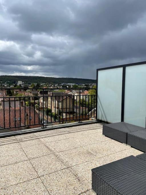 Appartement 3P Gare Terrasse Et Parking Prive Franconville  Ngoại thất bức ảnh